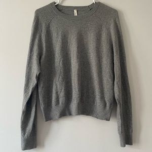 Aritzia The Group by Babaton Luxe Crew Cashmere Cotton Gray Sweater